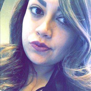 Meet your Posher, Angelica